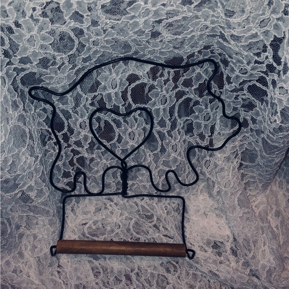 Black and Brown Wall Decor Hooks with Heart Design - Picture 2 of 5